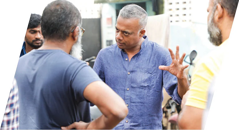“உலகம் பேசுவதெல்லாம் உண்மையல்ல!”