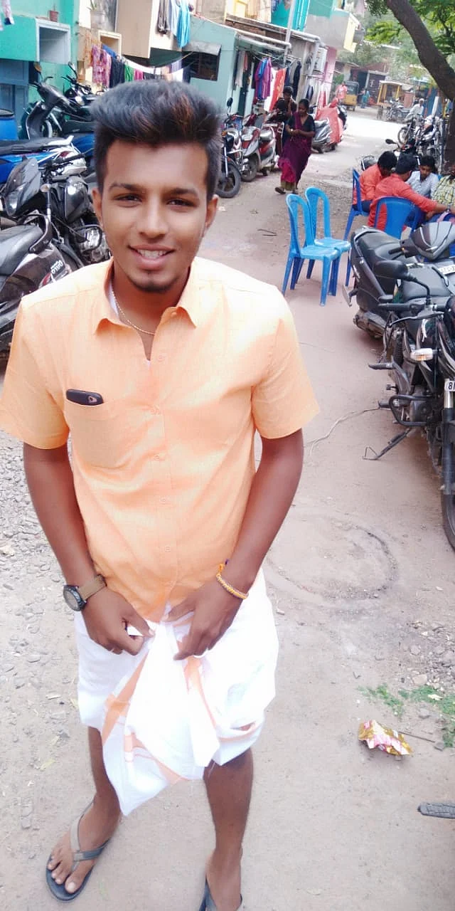 கல்லூரி மாணவன் நித்திஷ்குமார்