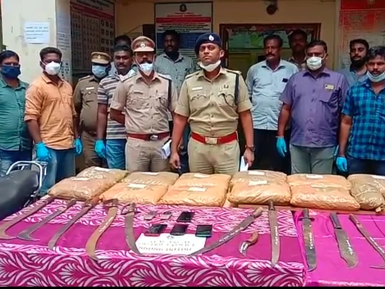 சிவகங்கை: கொலைக்காக கும்பல் சேர்த்த பெண் ரவுடி! - அதிர்ச்சி கொடுத்த அதிகாலை ரெய்டு