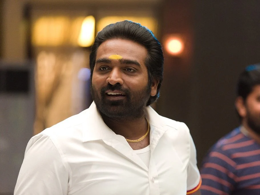 பாலிவுட்டில் குவியும் படங்கள்... விஜய் சேதுபதி செம ஹேப்பி அண்ணாச்சி!