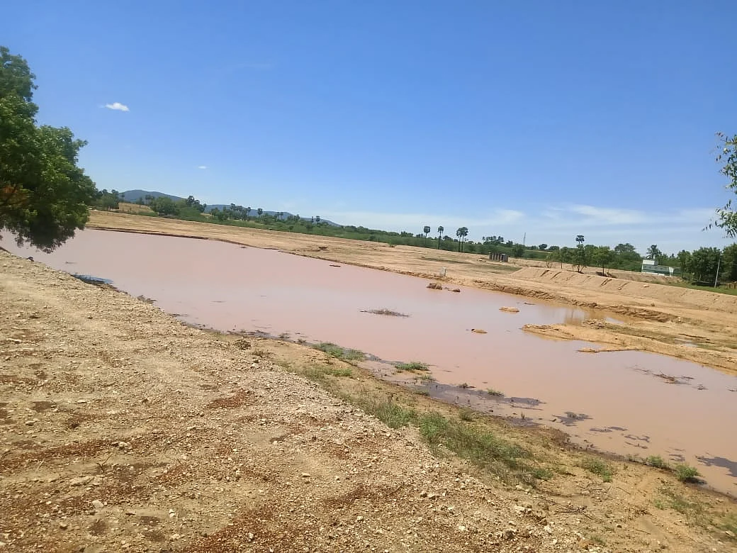 பறையன் குளம்