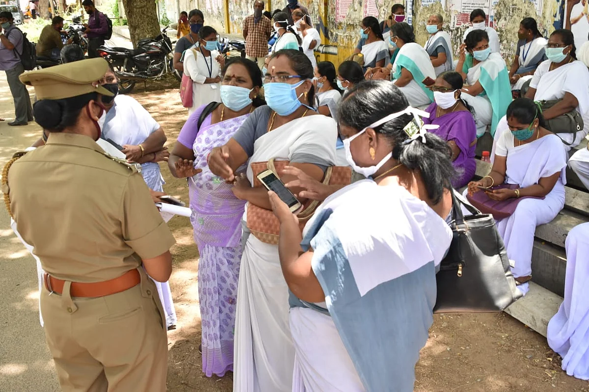 செவிலியர்கள் போராட்டம்
