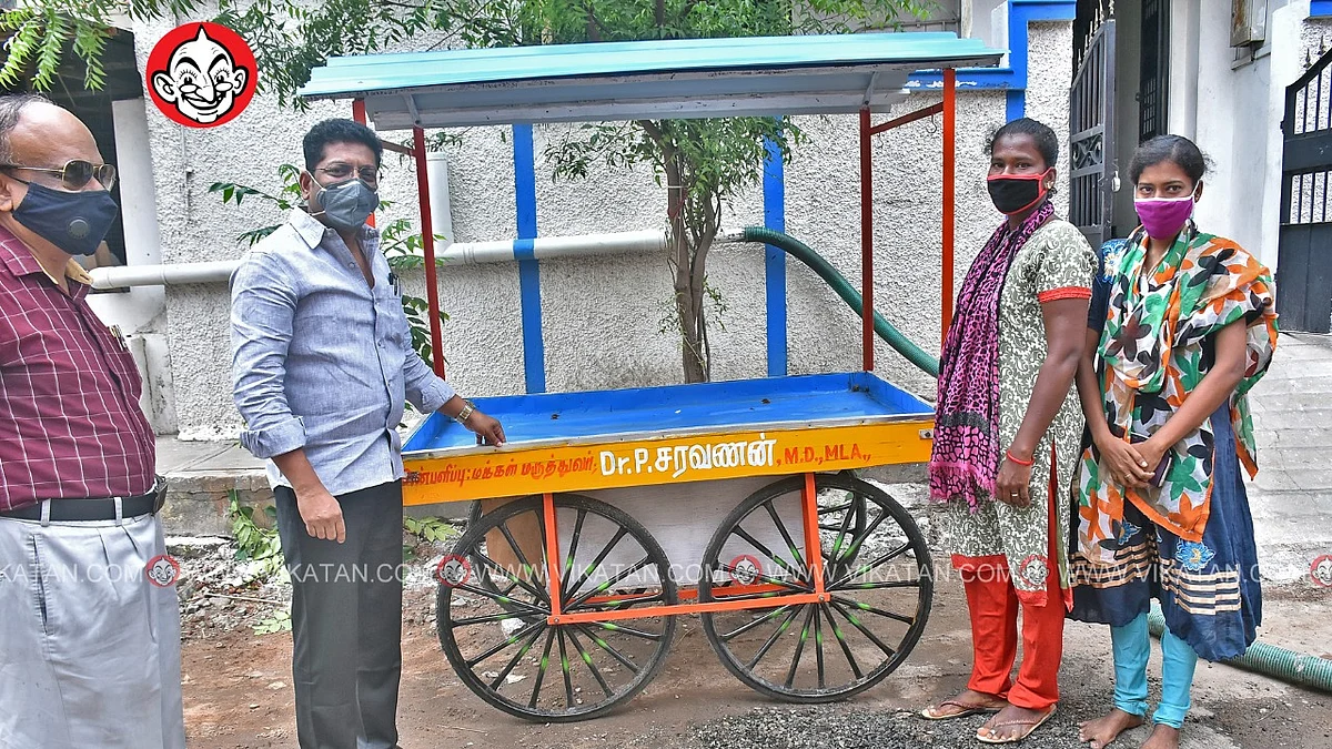டீக்கடை போட்டுக்கொள்ள தள்ளுவண்டி