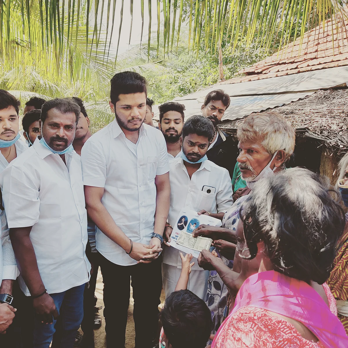 விஜய் ரசிகர்கள்