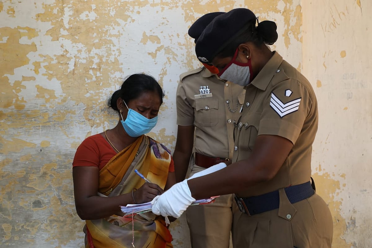 சிறுமியின் தாய்