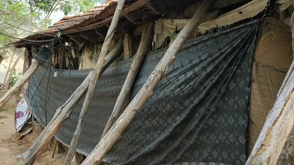 மாற்றுத்திறனாளி குடும்பம்
