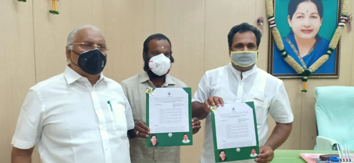 ஈழுவா மற்றும் தீயா