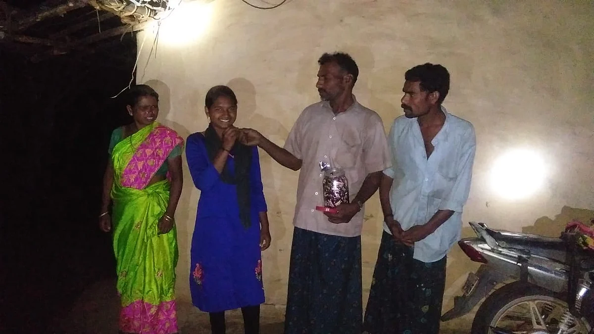 ஶ்ரீதேவி தன் குடும்பத்துடன்