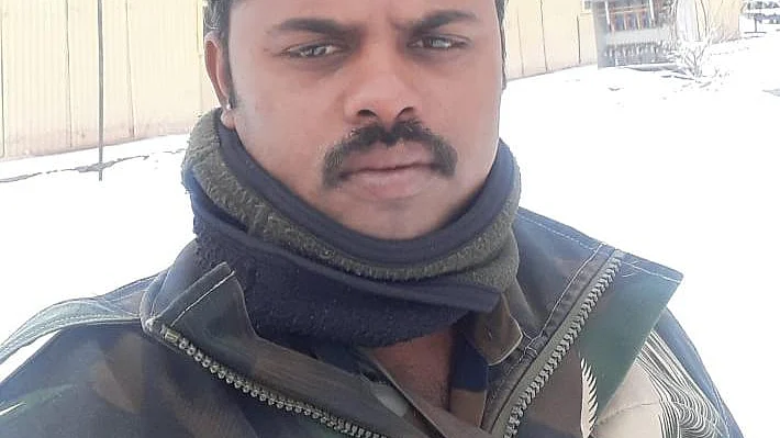 இந்திய ராணுவ வீரர் பழனி
