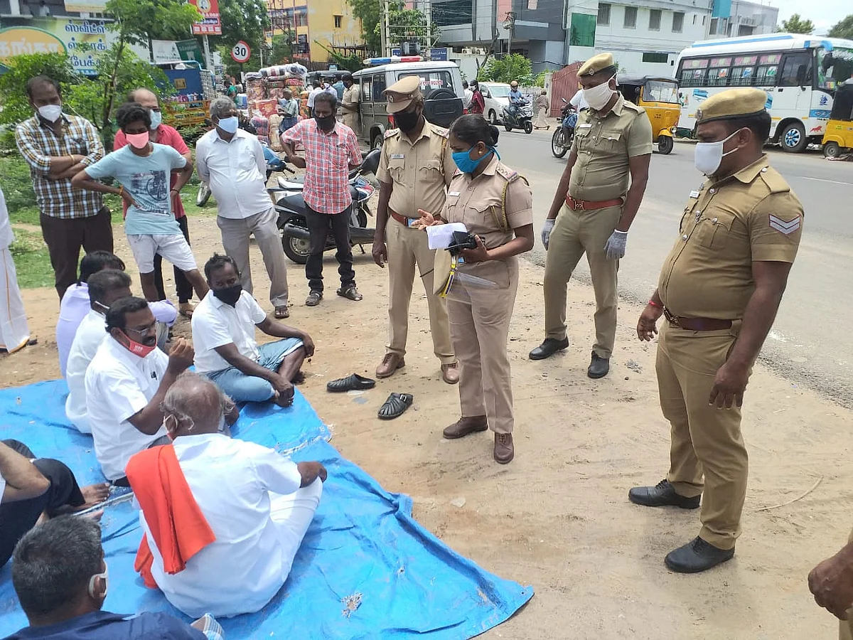 மருத்துவமனையை எதிர்த்து போராட்டம்