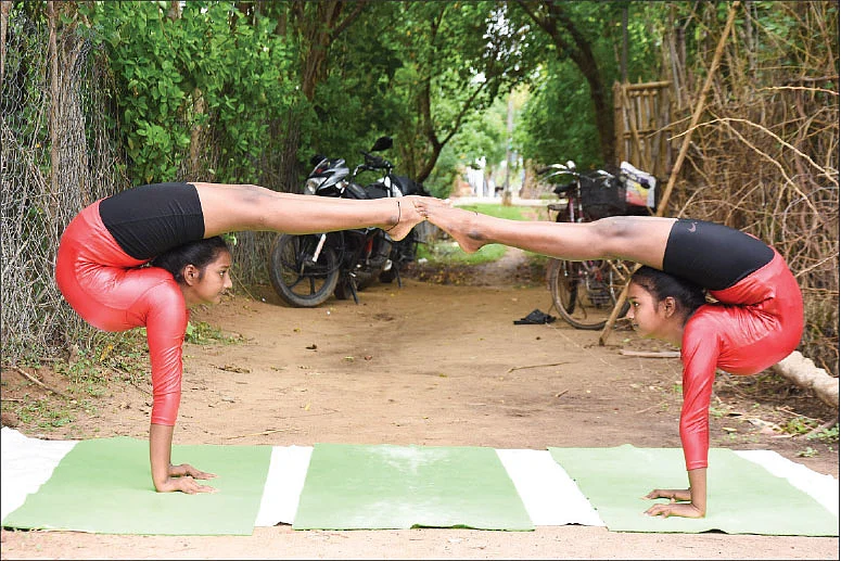 தர்ஷினி, ஹரிணி