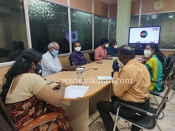 இணையத்தின் வழியாக நடந்த மக்கள் குறைதீர் கூட்டம்