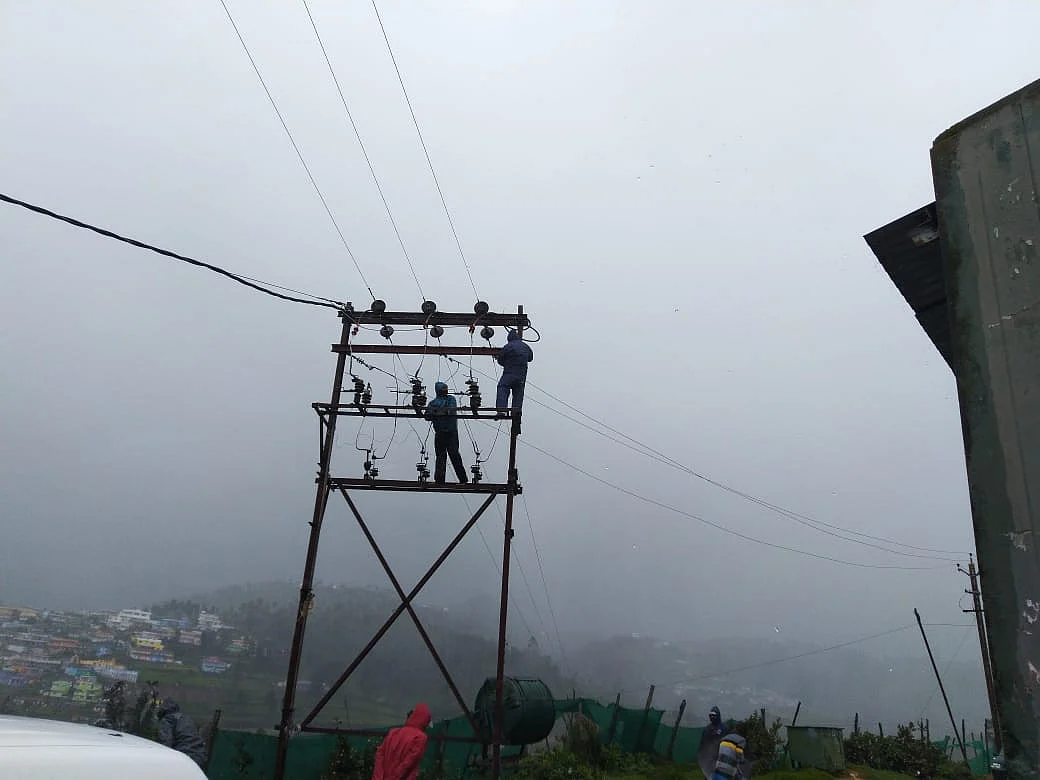 மீட்புப் பணிகள்