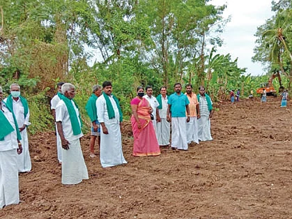 100 ஆண்டுகள் போராட்டம்... சாலை அமைத்துச் சாதித்த விவசாயிகள்..!
