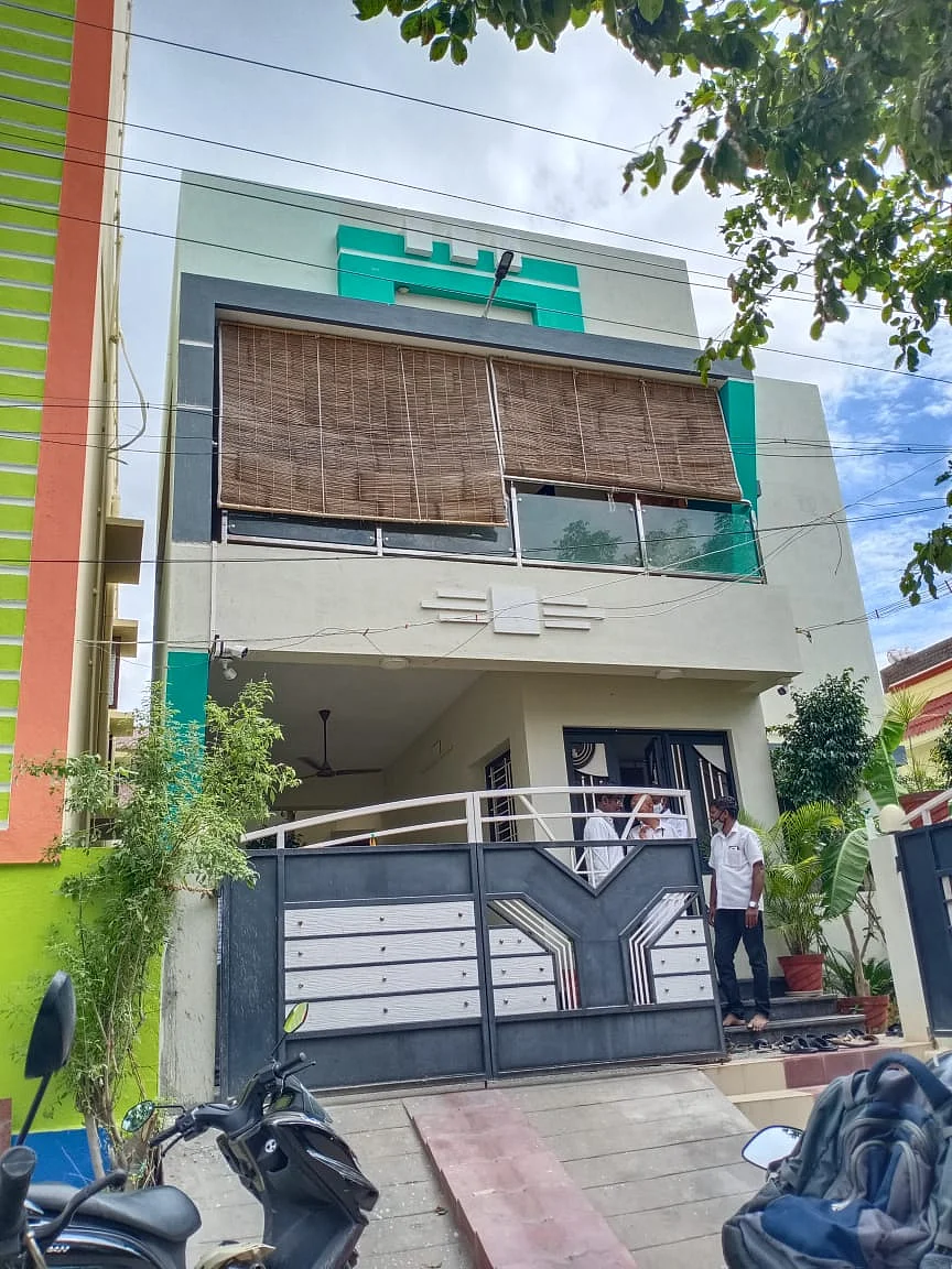 மாரிதாஸ் வீட்டில் சோதனை