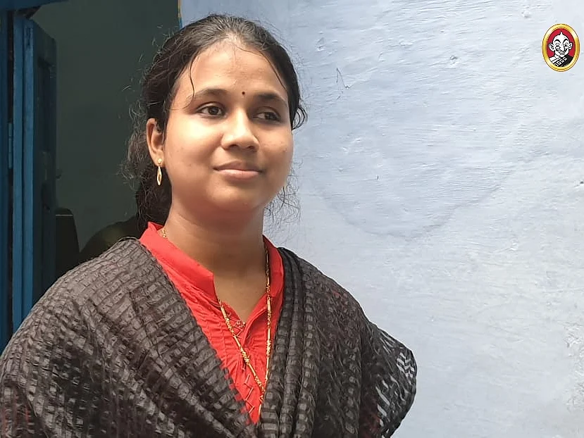 மதுரை: `பெற்றோர் அளித்த ஊக்கம்!’ - சிவில் சர்வீஸ் தேர்வில் சாதித்த பார்வை மாற்றுத்திறன் மாணவி