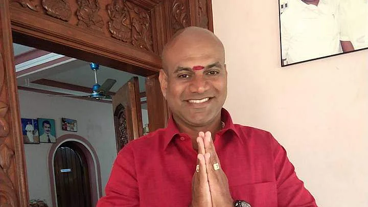 பயிற்சியாளர் சங்கர்