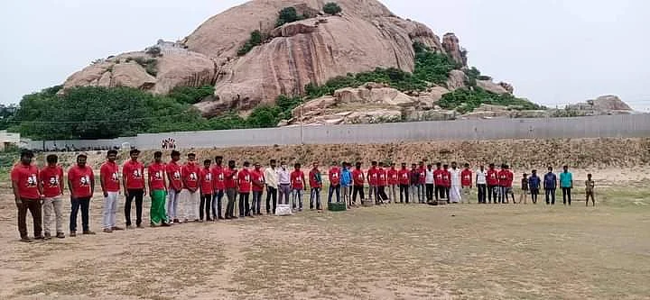 பனைவிதைகள் விதைத்த இளைஞர்கள்