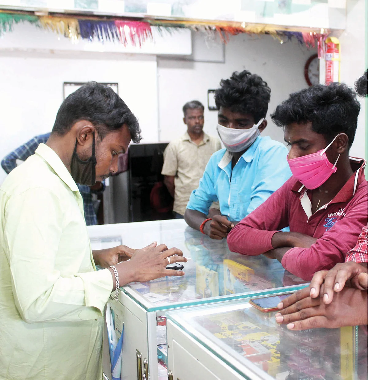 போரடித்த வேலை... வெற்றி தந்த சுயதொழில்! - சாதித்த குளித்தலை இன்ஜினீயர்