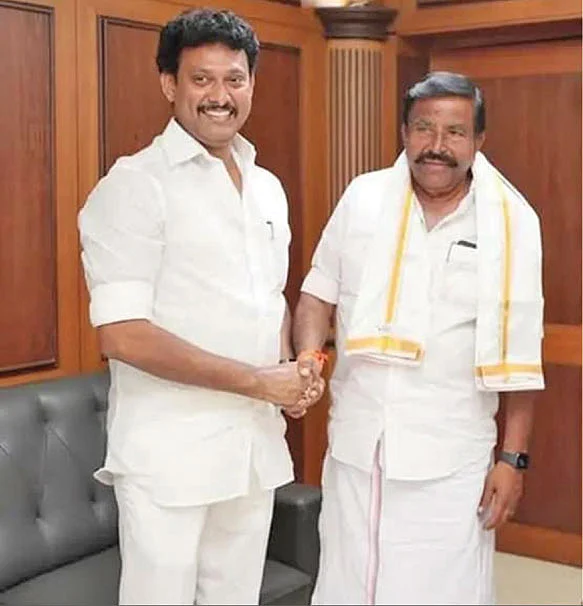 அன்பில் மகேஷ் - நேரு