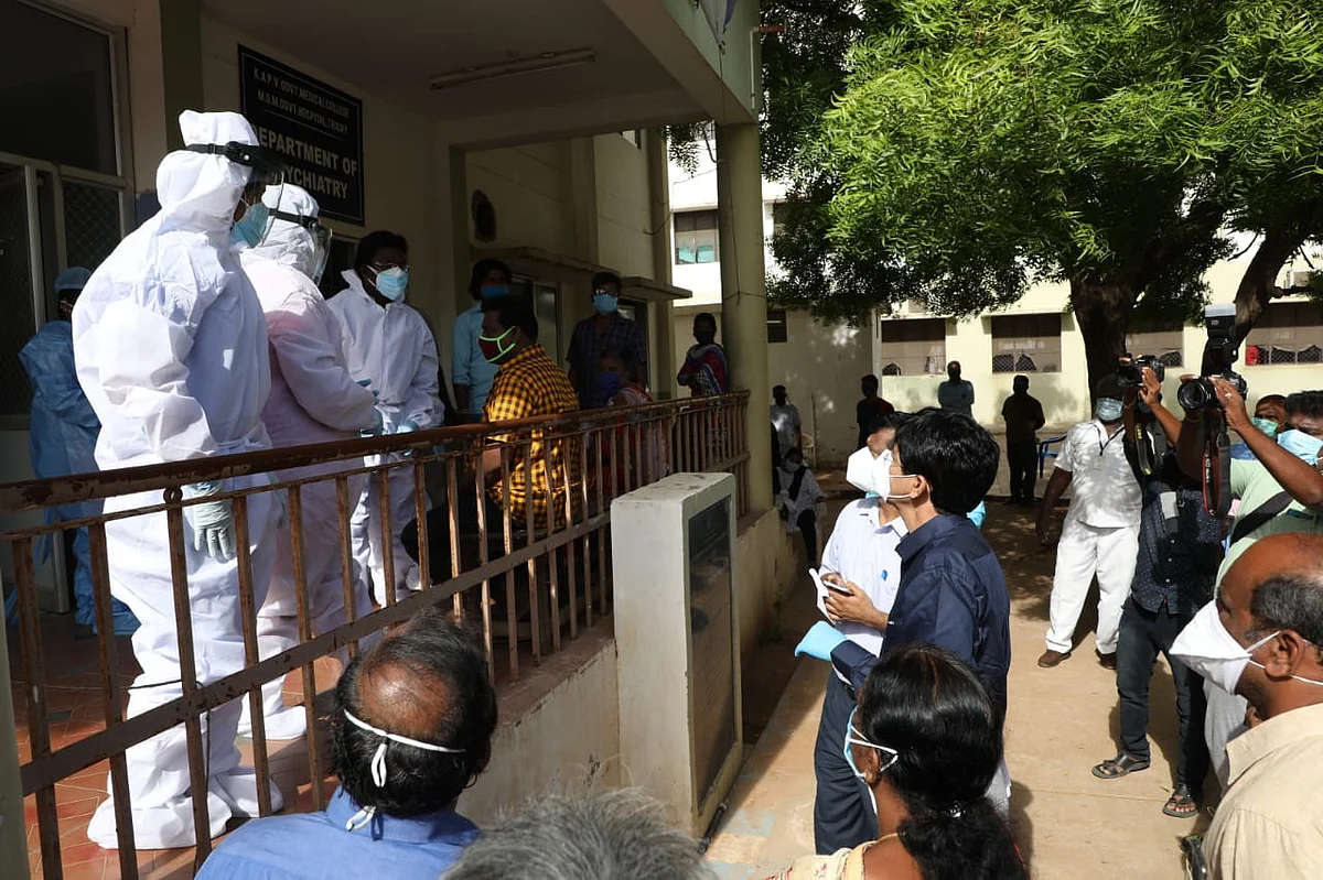 சுகாதாரத் துறை செயலர் ராதாகிருஷ்ணன்
