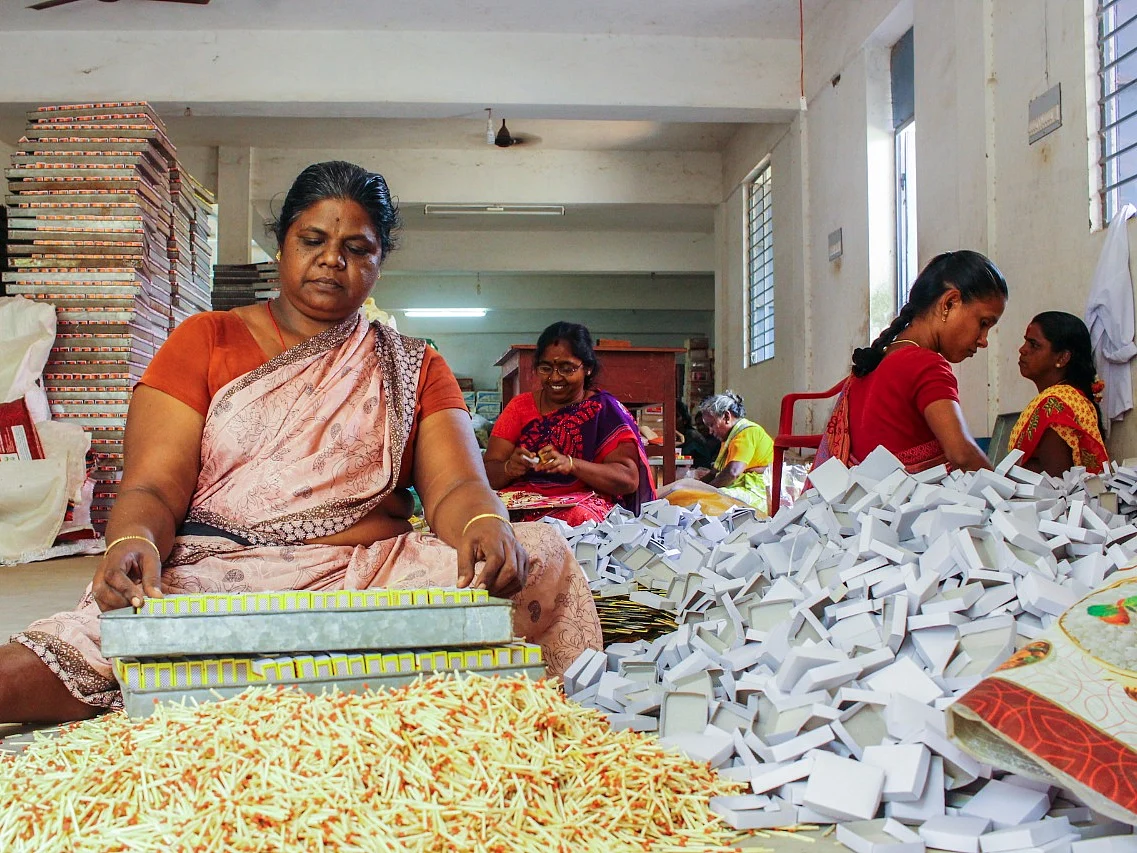 `வடமாநிலங்களில் கனமழை; ரூ. 300 கோடி சரக்கு தேக்கம்!' -கலங்கும் தீப்பெட்டி உற்பத்தியாளர்கள்