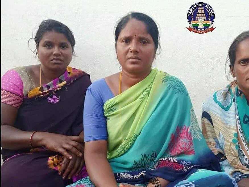 பெரம்பலூர்: `ஆற்றில் சிக்கிய இளைஞர்களை மீட்ட பெண்கள்!' - கல்பனா சாவ்லா விருது பெற்ற வீரமங்கைகள்