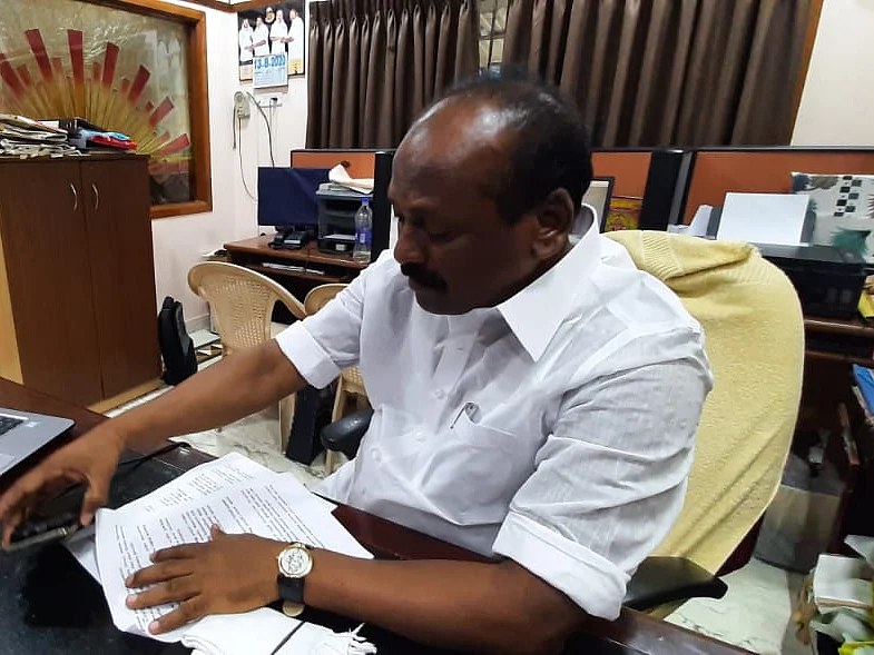 `எதனால் விட்டேன்னு சொல்லவா?!' - ஸ்டாலினைக் கொதிக்கவைத்த கே.கே.நகர் தனசேகரன்