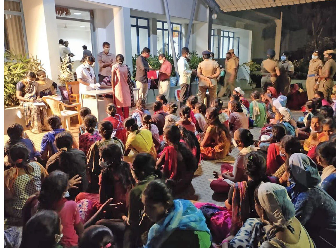 திருப்பூர் கொத்தடிமைக்
கொடுமை!