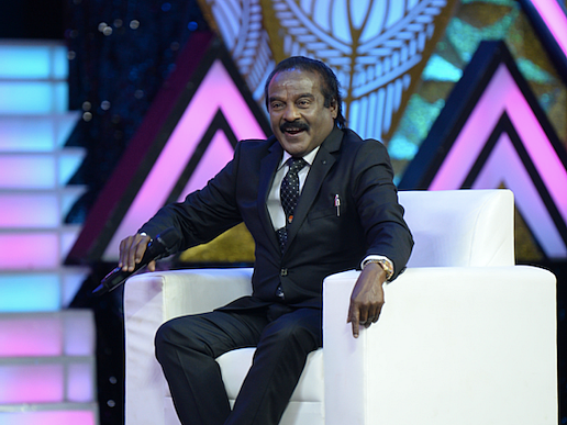`அந்த காரை வாங்குறதுக்காகக் கடுமையா உழைச்சார்!' - வசந்தகுமார் நினைவுகள் பகிரும் நண்பர்