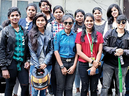 இது ‘மகளிர் மட்டும்’ பைக் க்ளப்!