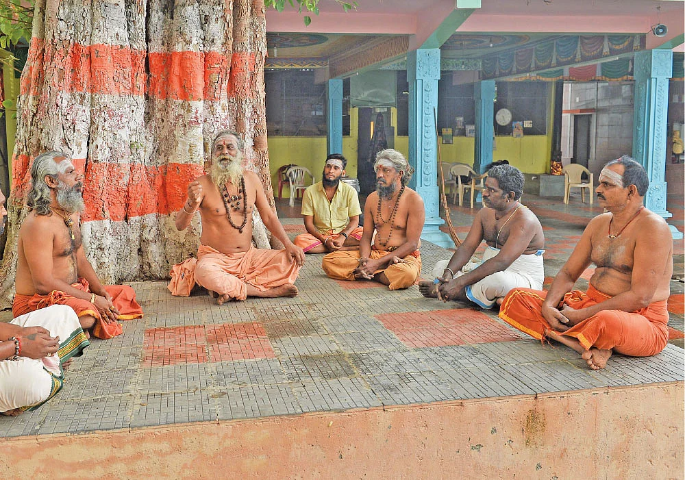 புண்ணிய புருஷர்கள் - 32: ‘வார்த்தைகளே மந்திரமாகும்!’