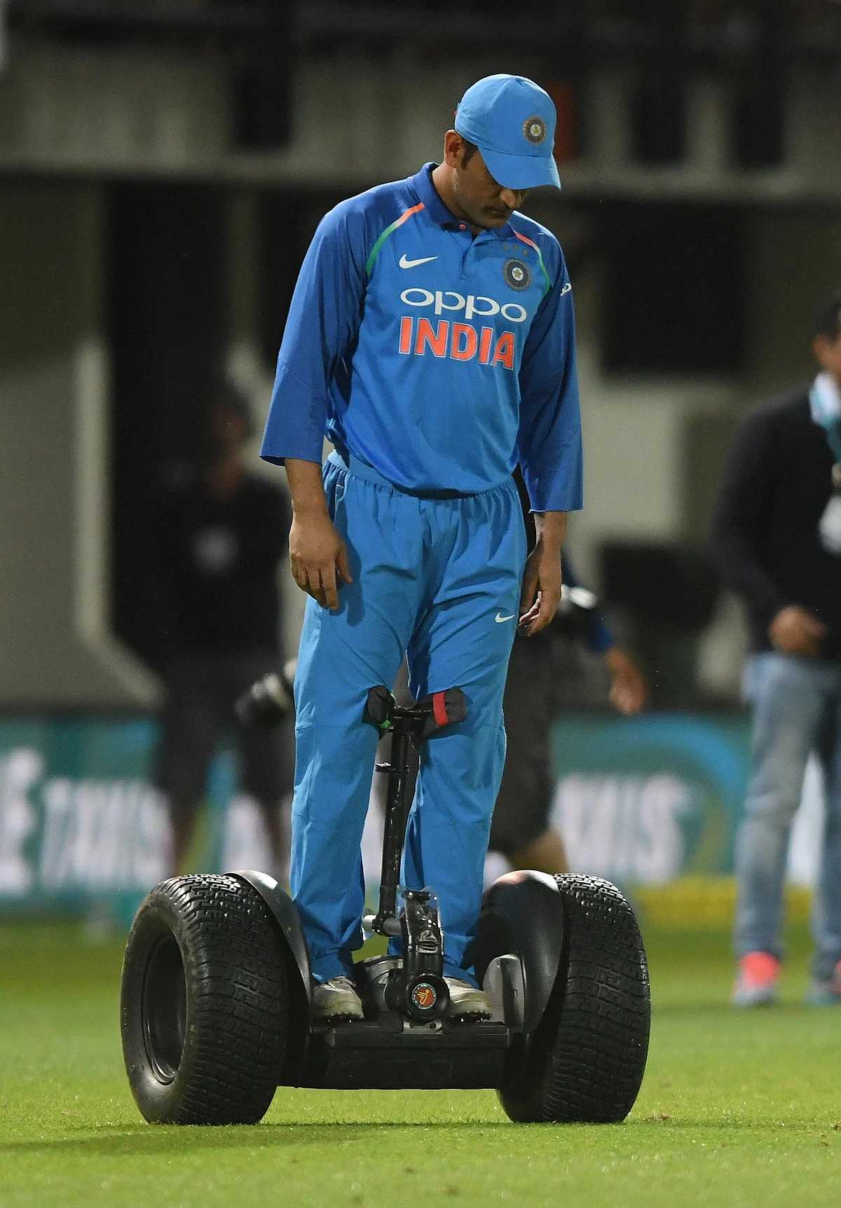 Dhoni