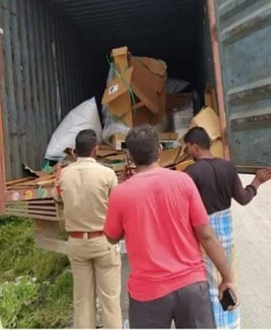 கொள்ளை நடந்த கன்டெய்னர் லாரி