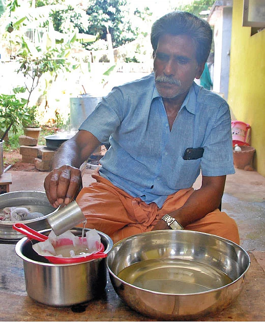 எண்ணெயை வடிகட்டுதல்