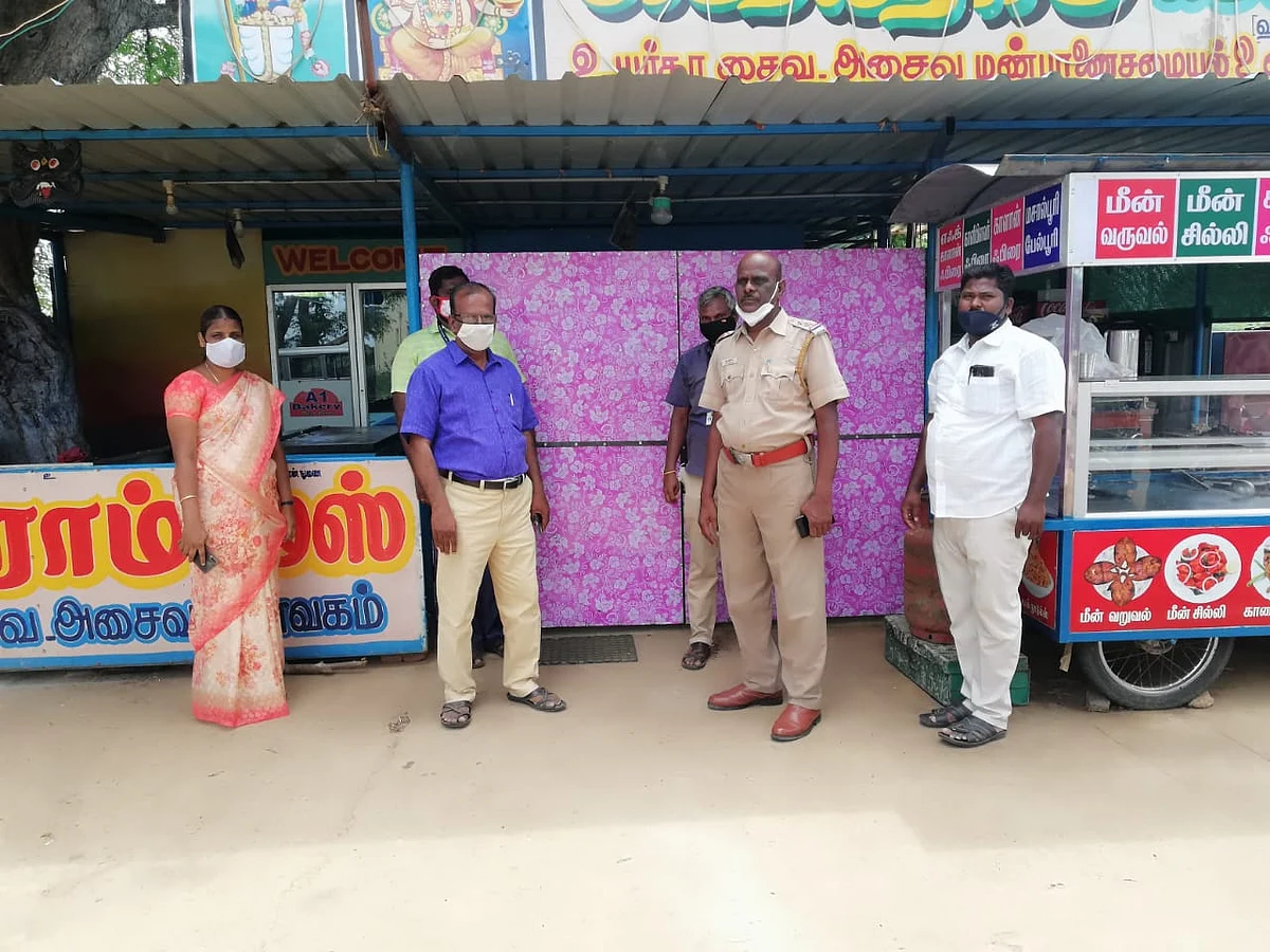 கரூர்: `வெளியே ஹோட்டல்; பின்புறம் சட்டவிரோத பார்!’- தோகைமலை அதிர்ச்சி