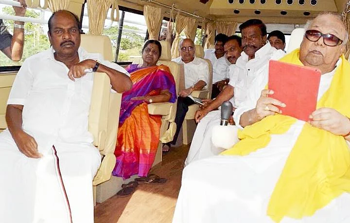 ஜெகத்ரட்சகன்- கருணாநிதி