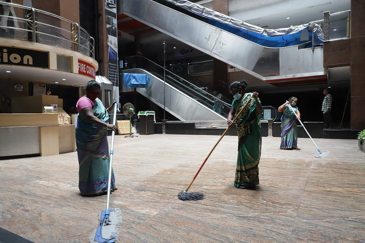 தயாராகும் மால்கள்