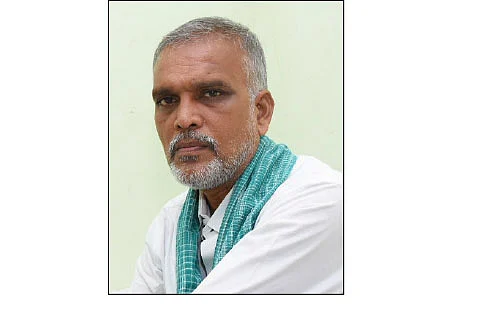 சித்த மருத்துவர் மைக்கேல் செயராசு