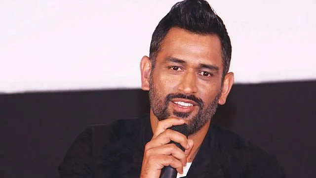 தோனி