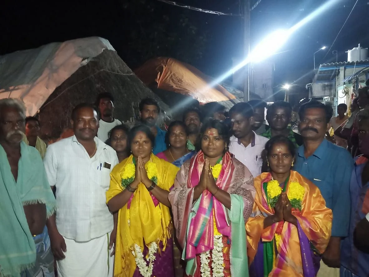 பெரம்பலூர்:`கல்பனா சாவ்லா விருது; கிராம மக்களின் உற்சாக வரவேற்பு!’ - நெகிழ்ந்த வீரமங்கைகள்