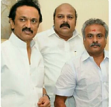 ஸ்டாலின் மற்றும் டி.கே.ஜி நீலமேகத்துடன் ராஜா