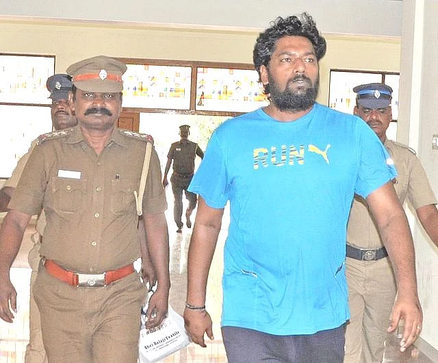 ரௌடி வசூர் ராஜா