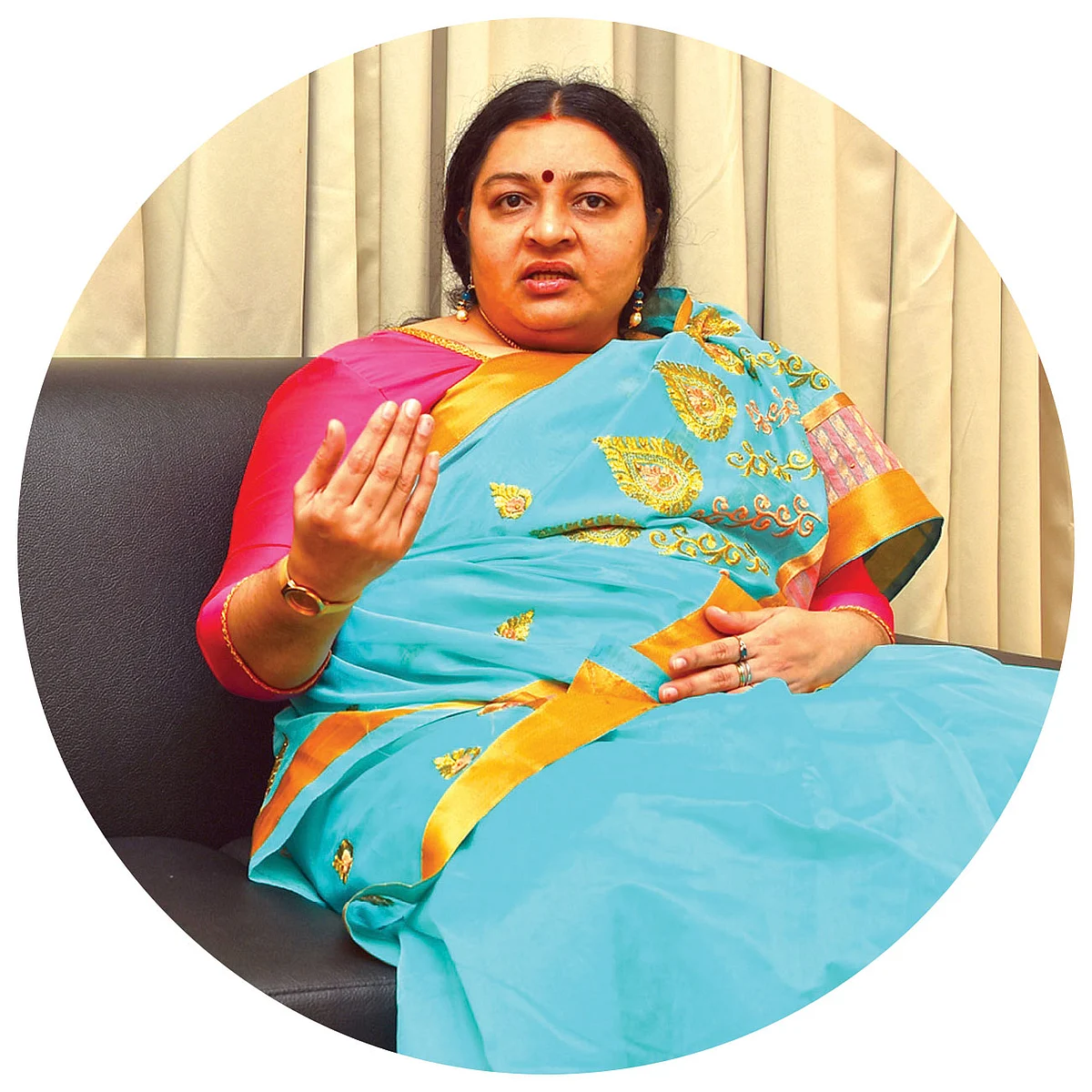டென்ஷன் ராஜேந்திர பாலாஜியும் மெசேஜ் சொன்ன மிர்ச்சி சிவாவும்...