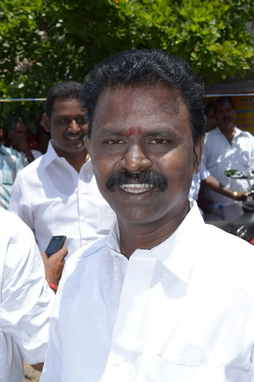 சுரேஷ் குப்தா