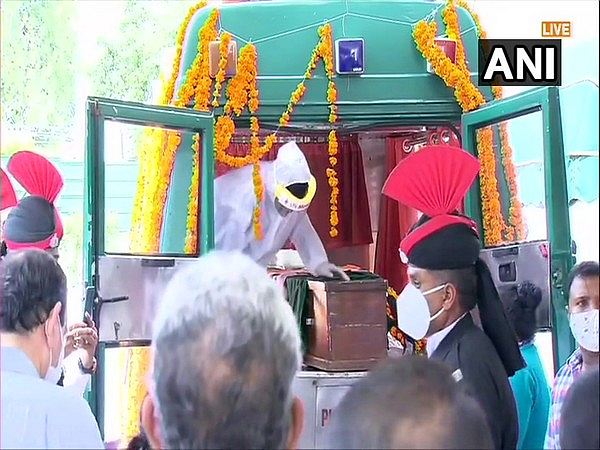 `ஒரே நாளில் 5,928 பேருக்கு தொற்று; 4,33,969 -ஆக அதிகரித்த மொத்த பாதிப்பு! - தமிழகத்தில் கொரோனா நிலவரம் #NowAtVikatan