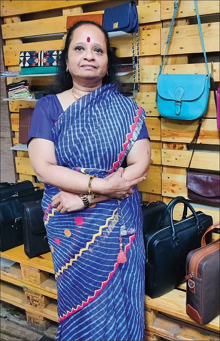 “கோடிகளில் சம்பாதிச்சாலும் நானும் சாமான்ய பெண்தான்!” - ரேவதி