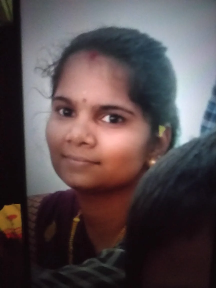 மனைவி பவித்ரா