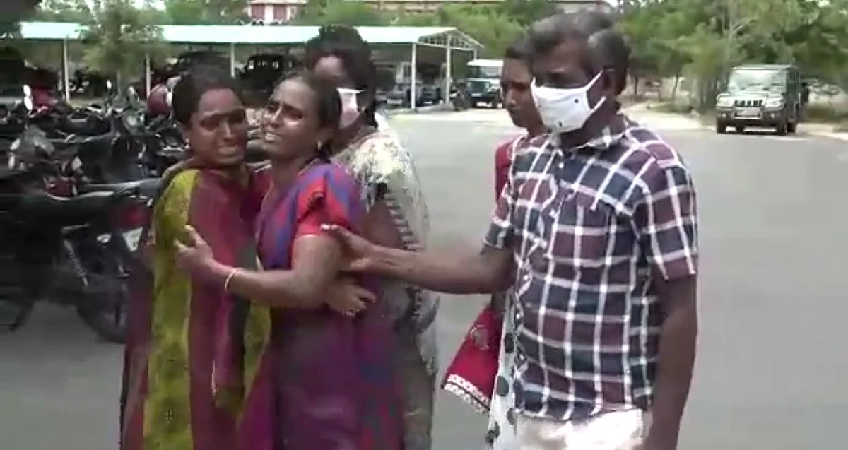 தற்கொலைக்கு முயன்ற ஹேமா, மோகனாம்பாள்