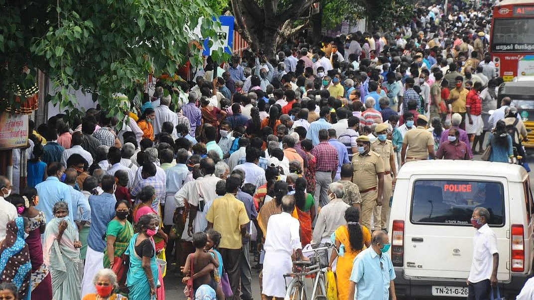 மக்கள் கூட்டம்